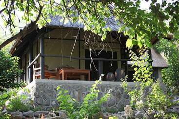 هتل Blue Zebra Island Lodge