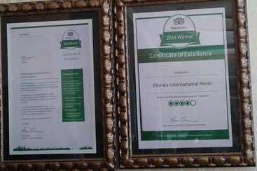 هتل Florida International