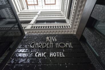 هتل Kiss Gardenhome Chic