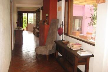 هتل La Casa Del Rio