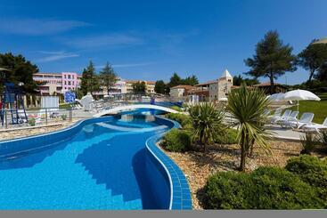 هتل Residence Garden Istra Plava Laguna