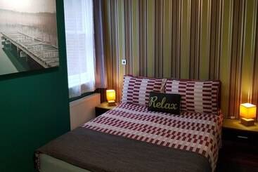 هتل Robin 7 Lodge City Centre