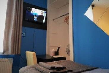 هتل Robin 7 Lodge City Centre