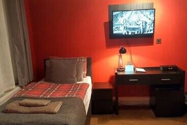 هتل Robin 7 Lodge City Centre