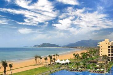 هتل Sheraton Shenzhou Peninsula Resort