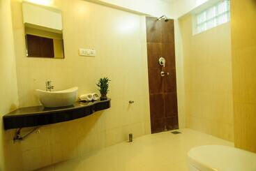 هتل Thagu Chhen A Boutique
