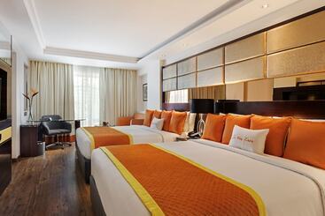 Отель Zone By The Park , Bani Park Jaipur