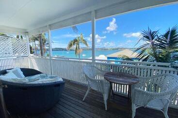 מוטל Mangonui Waterfront Apartments