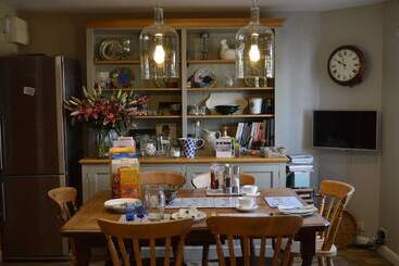 Motts Bed & Breakfast
