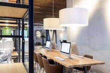Novotel Amsterdam Schiphol Airport