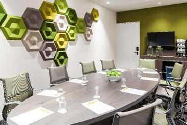 Novotel Amsterdam Schiphol Airport