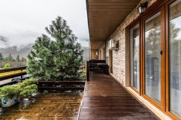 Oplot Apartments