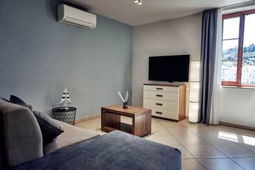 Vila Piranesi Apartments   Parking Included