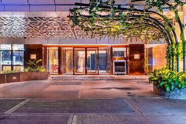 هتل Hilton Kinshasa