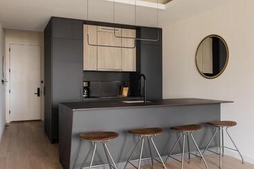 Sonder Onyx