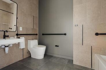 Sonder Onyx