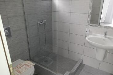 هتل Nikoletta Studios