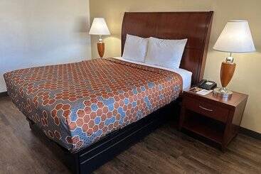 汽车旅馆  Desert Sands Inn & Suites