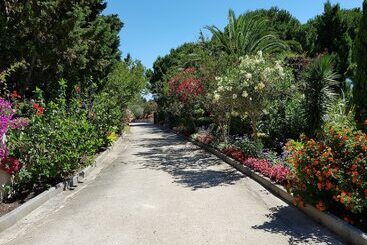 استراحتگاه Residence Casa Oleanda