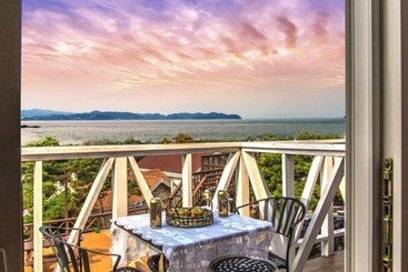Seonjaedo Secret Spa Pension