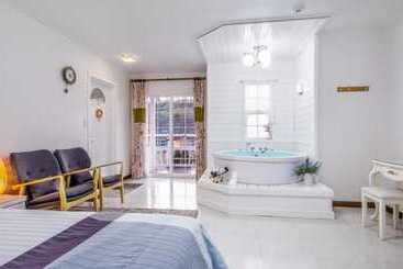 Seonjaedo Secret Spa Pension