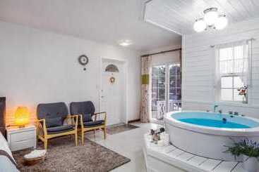 Seonjaedo Secret Spa Pension