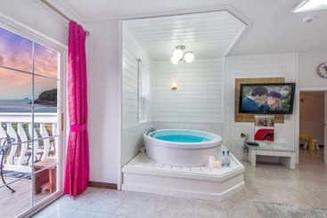 Seonjaedo Secret Spa Pension