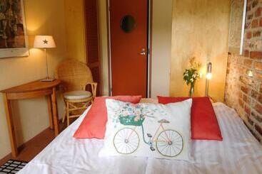 تختخواب و صبحانه Lossiranta Lodge