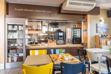 B&b Hotel Lyon Saint Bonnet Mi Plaine