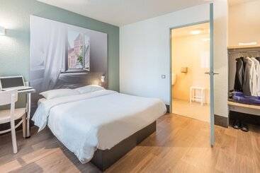 B&b Hotel Lyon Saint Bonnet Mi Plaine