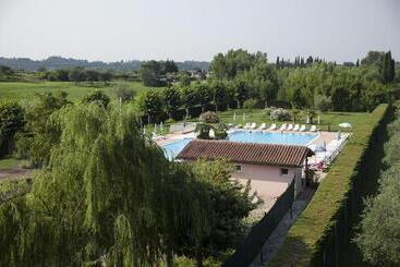 هتل Bella Lazise