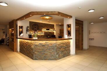 酒店 & Bildungszentrum Matt