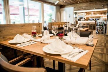 酒店 & Bildungszentrum Matt