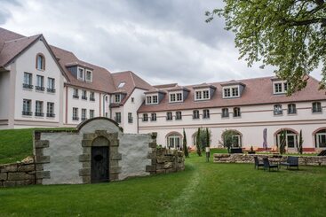 هتل Castel Maintenon   Handwritten Collection