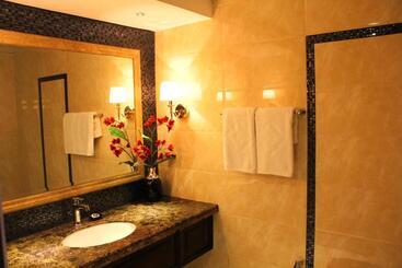 בית מלון כפרי Central Park Tower Resort