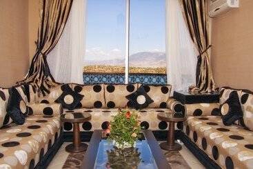 فندق Chems Du Lac