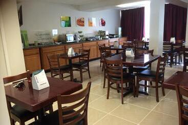 هتل Days Inn By Wyndham Hartsfield Jackson Atlanta Airport West