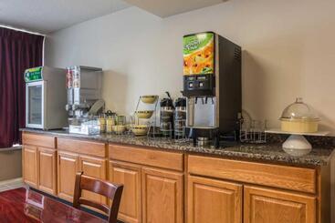 هتل Days Inn By Wyndham Hartsfield Jackson Atlanta Airport West