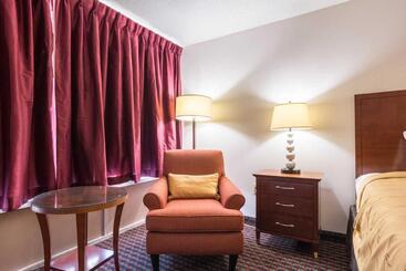 هتل Days Inn By Wyndham Hartsfield Jackson Atlanta Airport West
