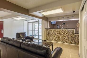 هتل Days Inn By Wyndham Hartsfield Jackson Atlanta Airport West