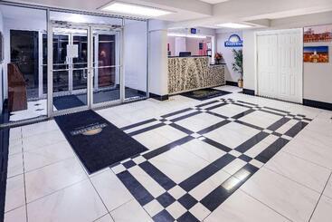 هتل Days Inn By Wyndham Hartsfield Jackson Atlanta Airport West