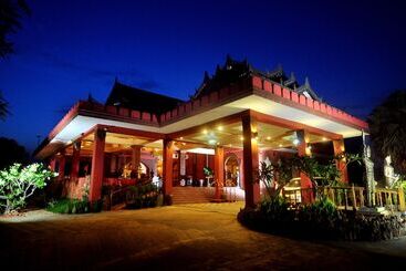 هتل Gracious Bagan