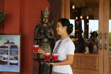 هتل Gracious Bagan