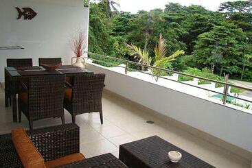 هتل Hanneman Holiday Residence