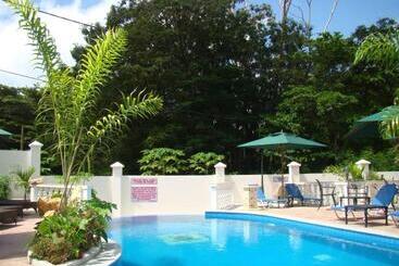 هتل Hanneman Holiday Residence