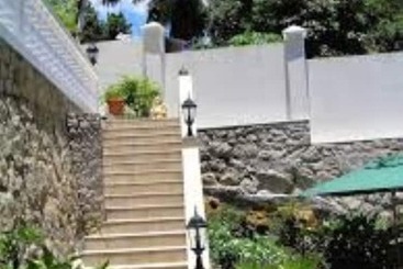 هتل Hanneman Holiday Residence