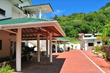هتل Hanneman Holiday Residence
