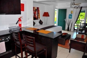 هتل Hanneman Holiday Residence