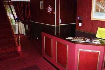 هتل Hôtel Le Relais Lamartine