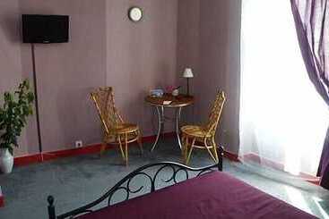 هتل Hôtel Le Relais Lamartine